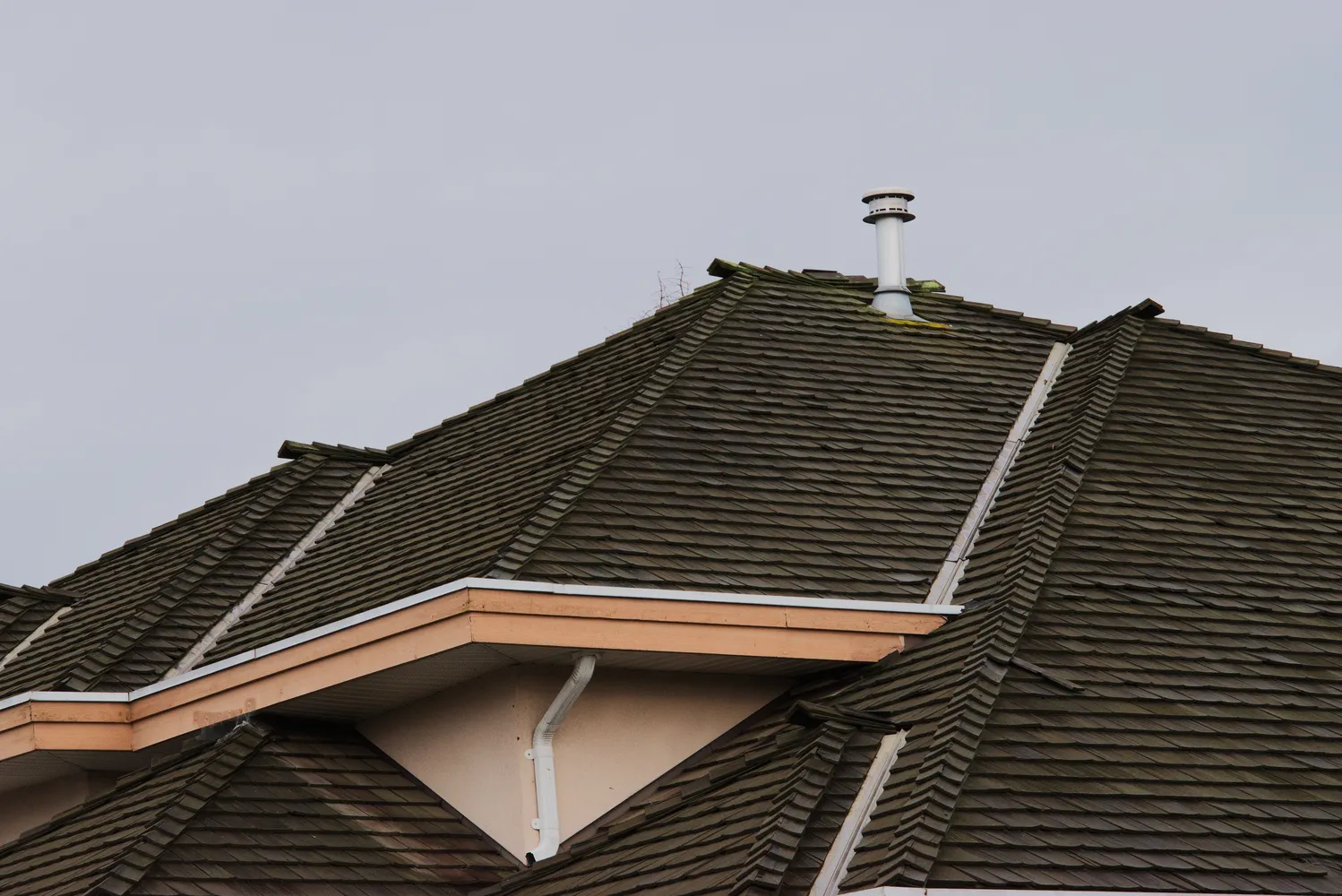 How Do You Prolong a Roof Life? Expert Tips That Truly Make a Difference